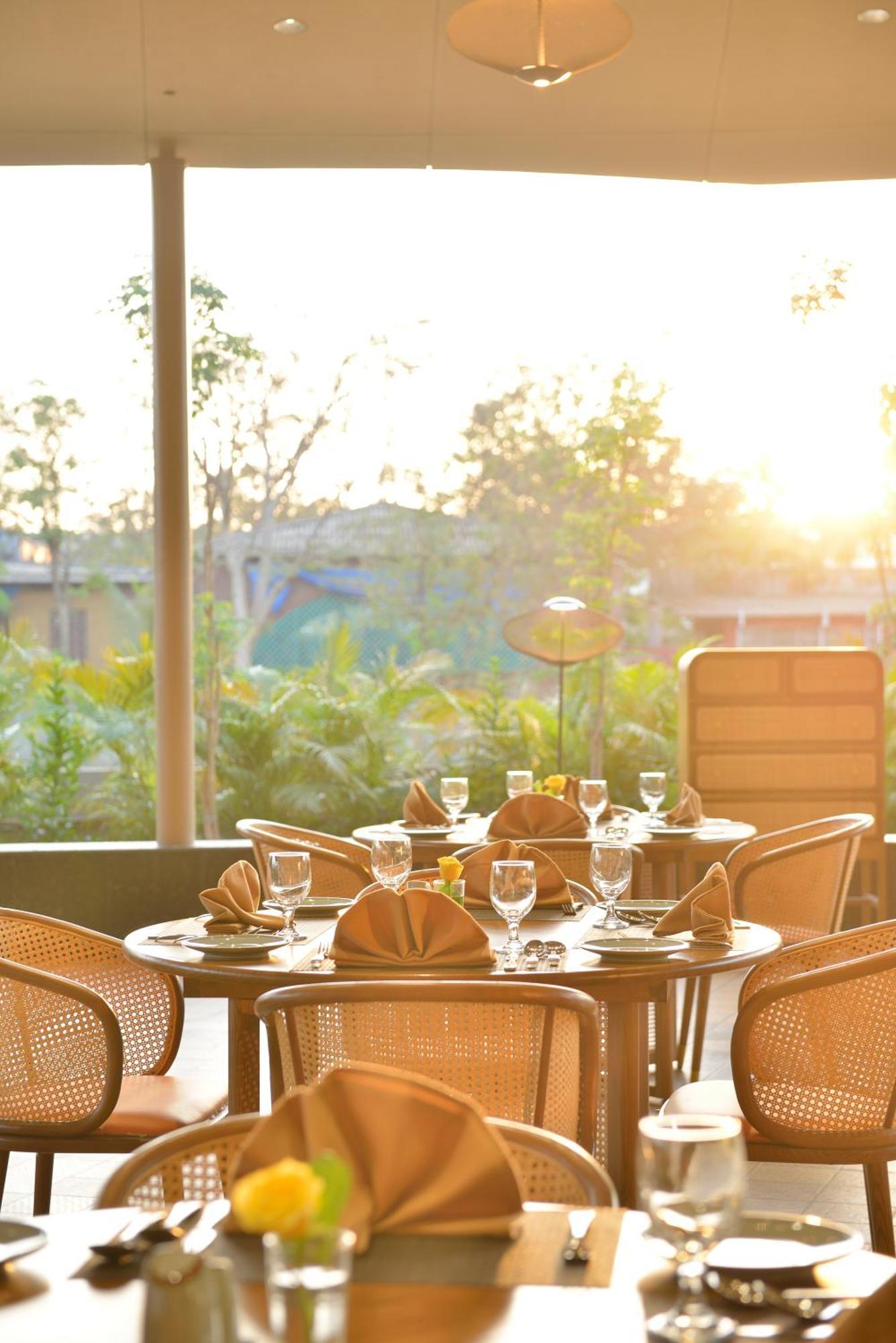 Urbane By Treat Daman Otel Dış mekan fotoğraf