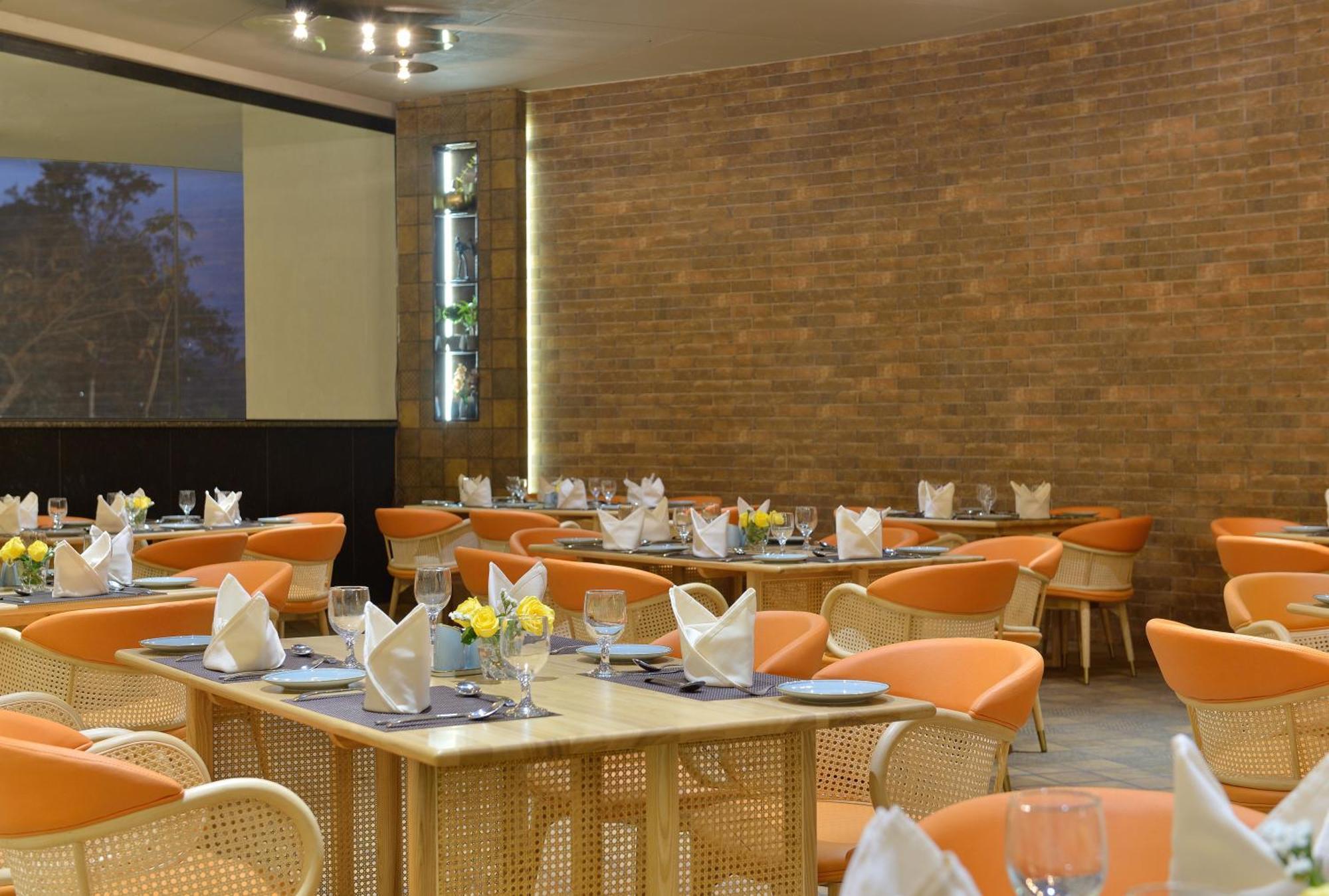Urbane By Treat Daman Otel Dış mekan fotoğraf