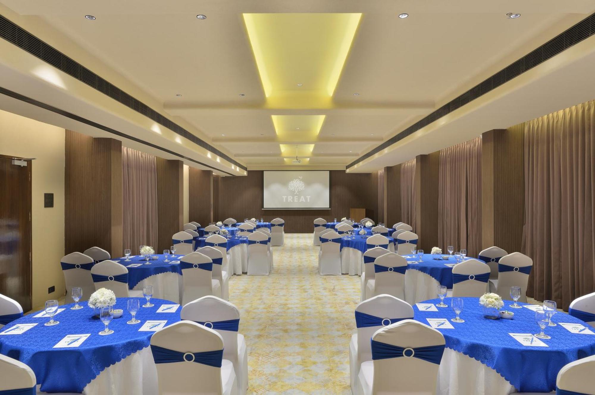 Urbane By Treat Daman Otel Dış mekan fotoğraf